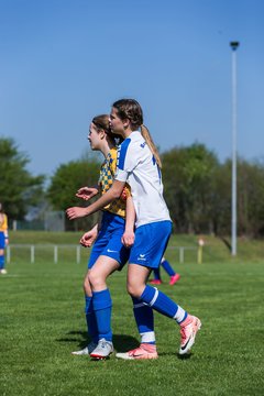 Bild 153 - B-Juniorinnen Bramstedter TS - SSV Hennstedt : Ergebnis: 3:7